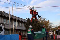 要救助者を救助