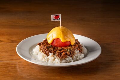 まるごとトマトカレー（チーズのせ）の写真