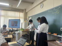 2学年英語科の授業風景