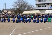 緑団の綱引きの様子