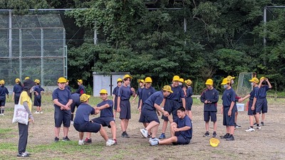 綱引きの練習の様子