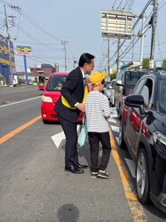 啓発品を配ってPR