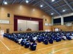 始業式での1コマ