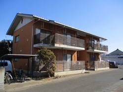 砂町住宅外観。茶色ベースの2階建て