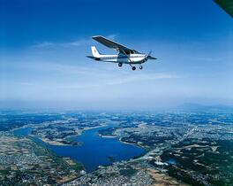 セスナの飛行の様子