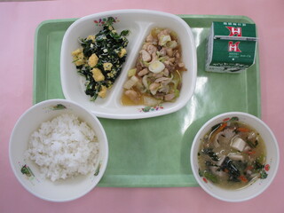 ご飯・牛乳・ひきずり・しらすとほうれん草の玉子とじ・豆腐の味噌汁