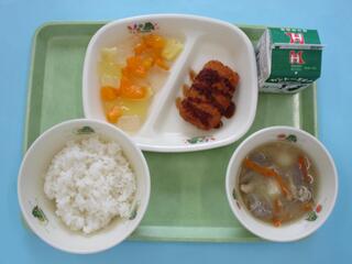 ご飯・牛乳・がんす・だんご汁・広島レモンゼリーミックス