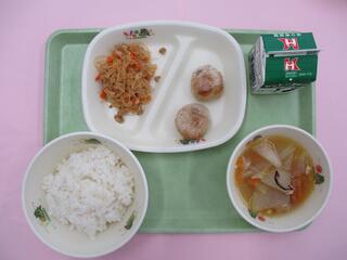 ご飯 ・牛乳 ・にらまんじゅう・ マーボー春雨・ 冬瓜スープ