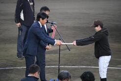 修了証授与の様子