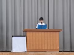 ２