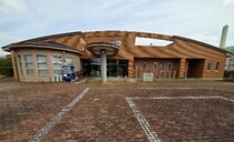 湯ったり館外観